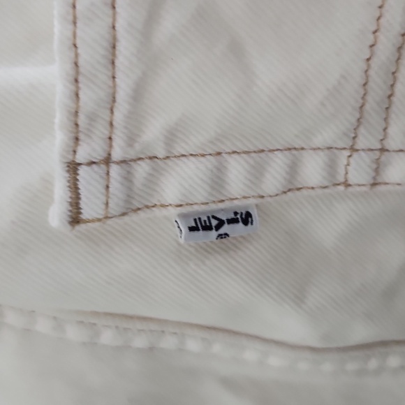 Levi's Iconic Button-Up Dress - Picture 12 of 12